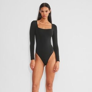 Aritzia Square Neck Long Sleeves Bodysuit